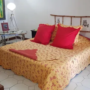 Logis En Terre Provençale Appartement