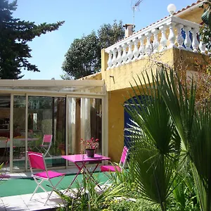 Bed & Breakfast Le Soleil Bleu, Fréjus